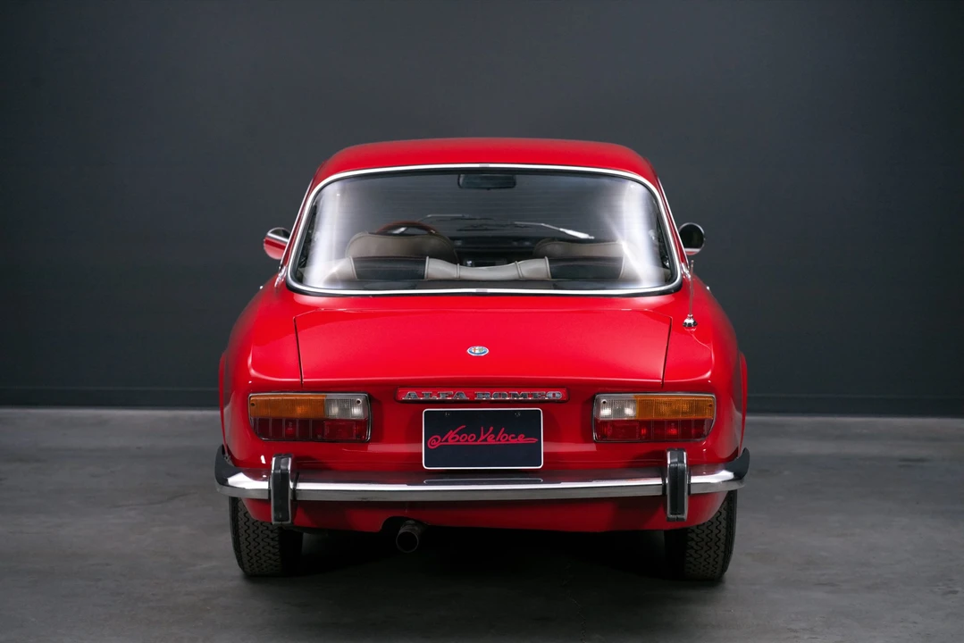 1973 Alfa Romeo 2000 GT Veloce - Image 13 of 31