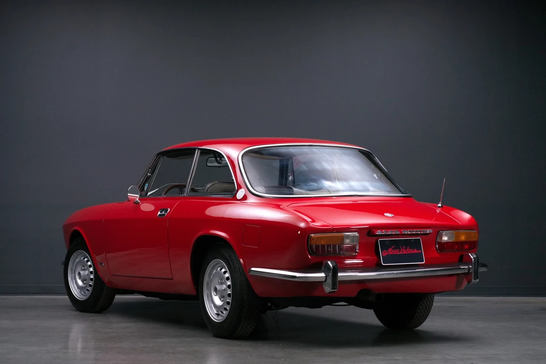 1973 Alfa Romeo 2000 GT Veloce - Image 14 of 31