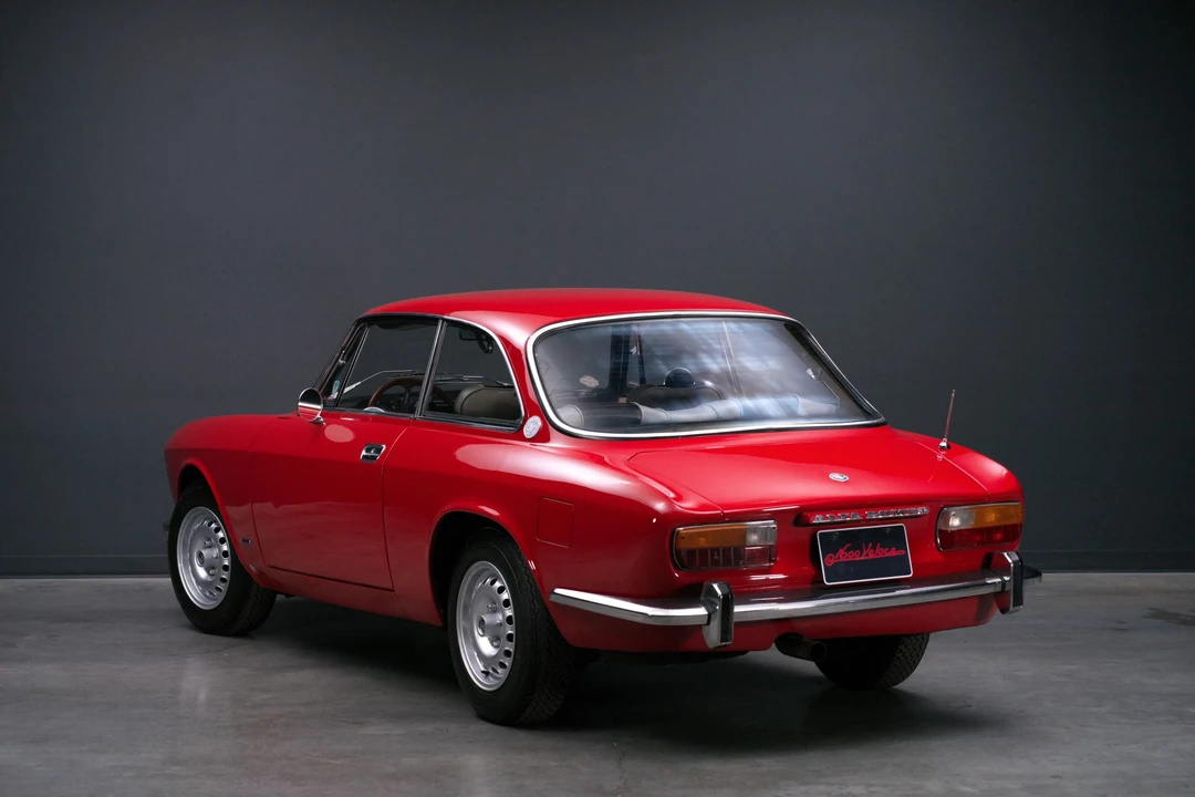 1973 Alfa Romeo 2000 GT Veloce - Image 15 of 31