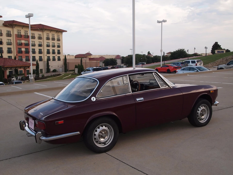 1973 Alfa Romeo 2000 GT Veloce - Image 17 of 31