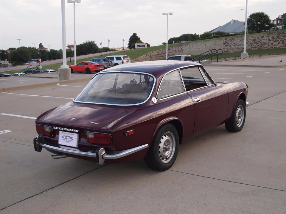 1973 Alfa Romeo 2000 GT Veloce - Image 18 of 31