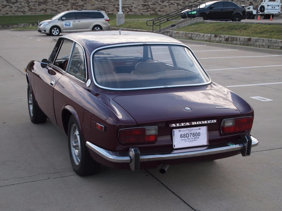 1973 Alfa Romeo 2000 GT Veloce - Image 22 of 31
