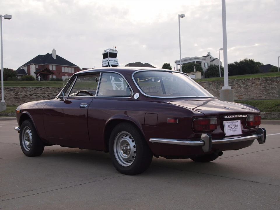 1973 Alfa Romeo 2000 GT Veloce - Image 25 of 31