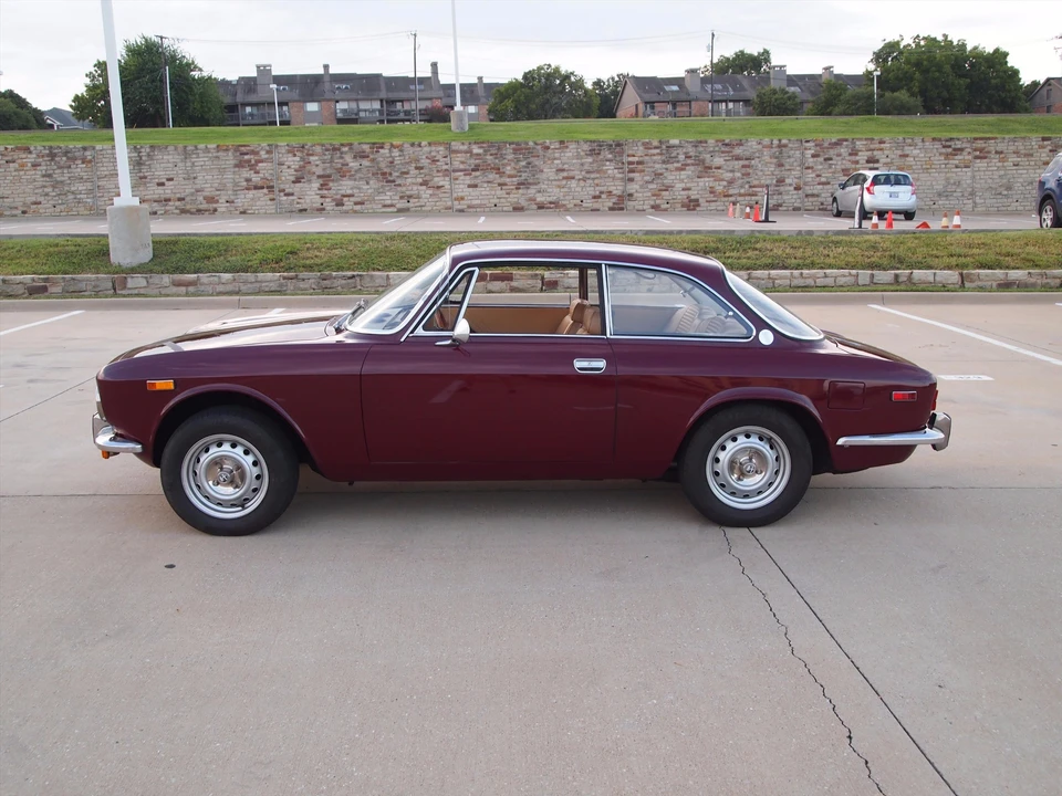 1973 Alfa Romeo 2000 GT Veloce - Image 27 of 31