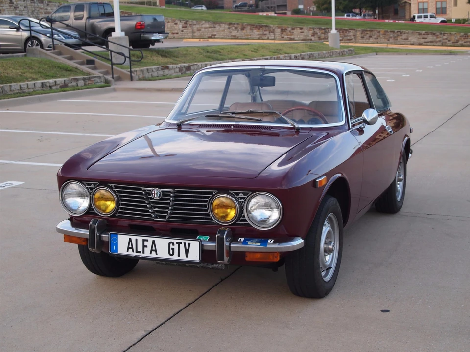 1973 Alfa Romeo 2000 GT Veloce - Image 5 of 31
