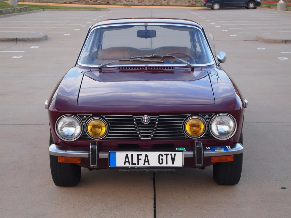 1973 Alfa Romeo 2000 GT Veloce - Image 7 of 31