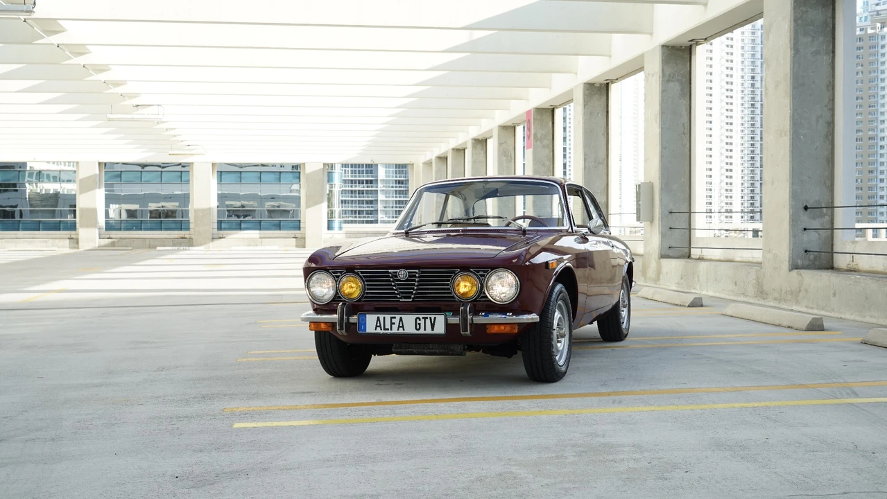 1973 Alfa Romeo 2000 GT Veloce - Image 14 of 31