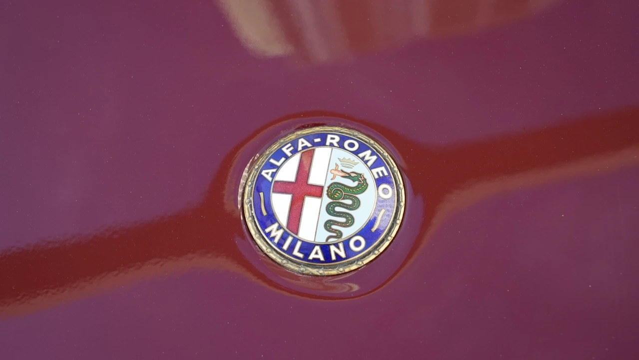 1973 Alfa Romeo 2000 GT Veloce - Image 20 of 31