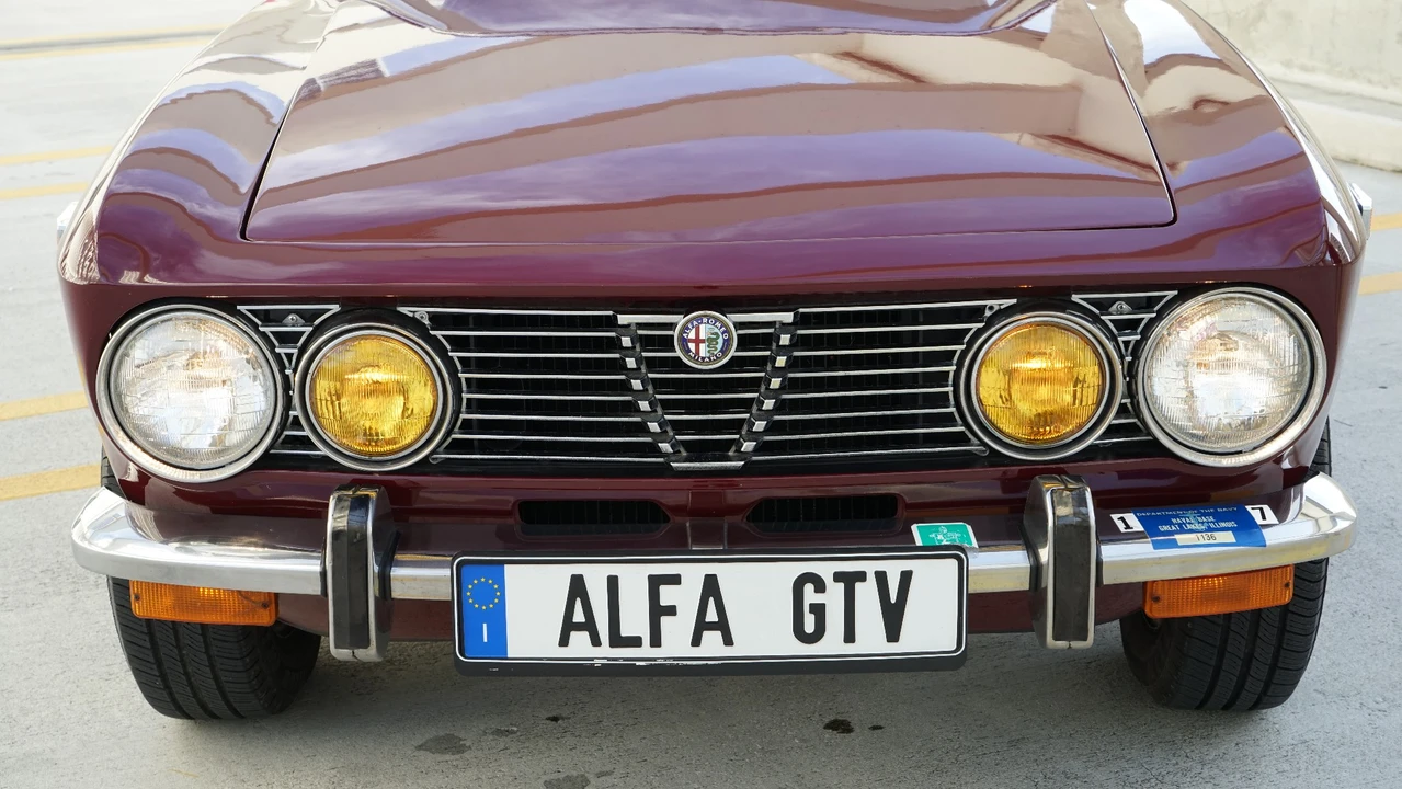 1973 Alfa Romeo 2000 GT Veloce - Image 23 of 31