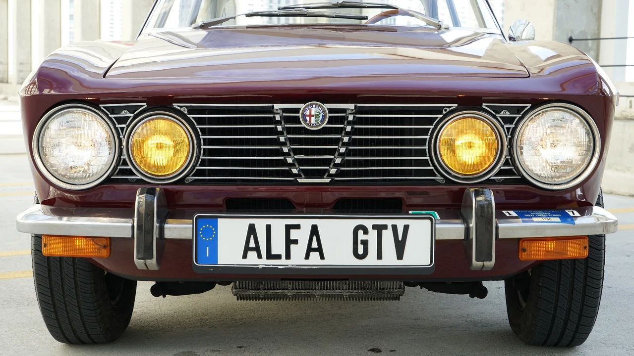 1973 Alfa Romeo 2000 GT Veloce - Image 24 of 31