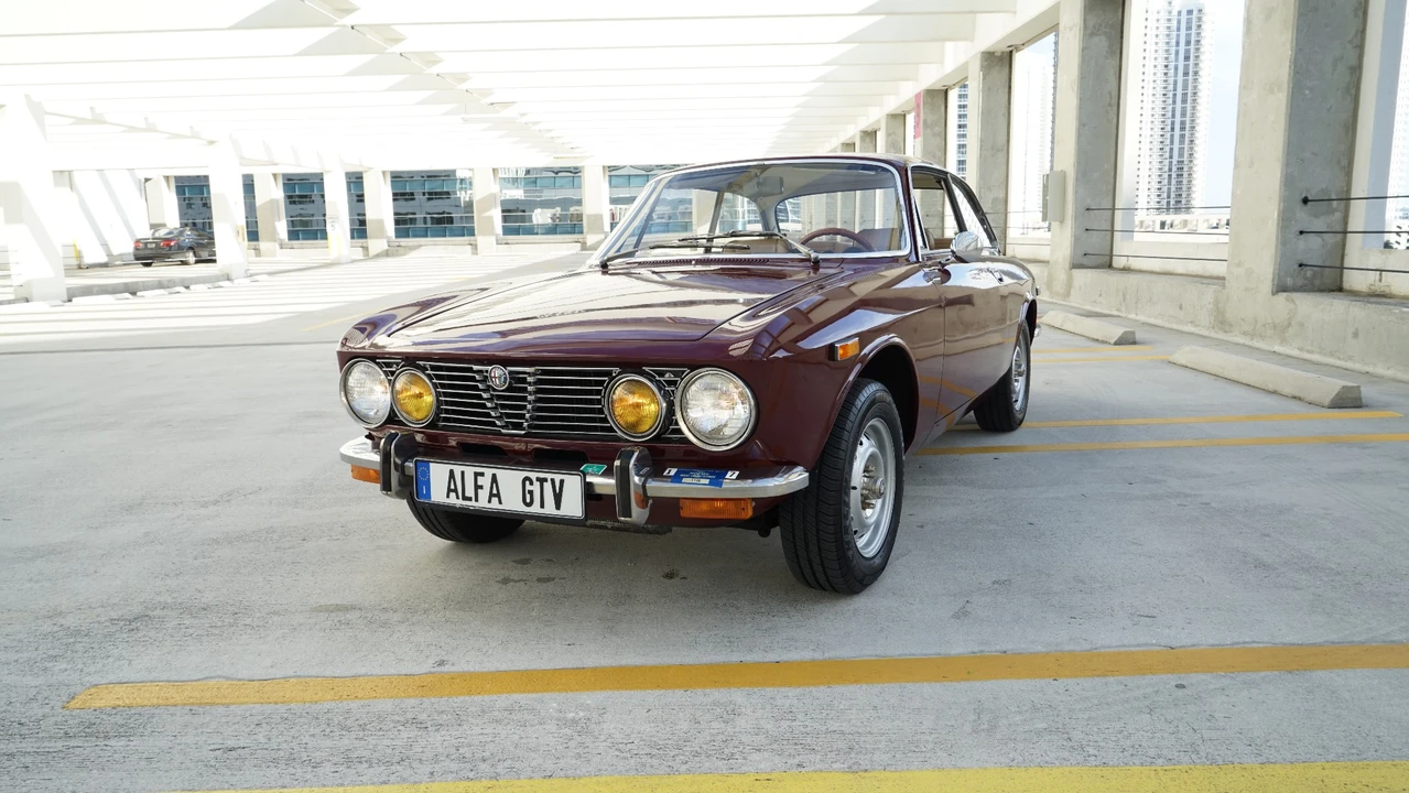 1973 Alfa Romeo 2000 GT Veloce - Image 6 of 31