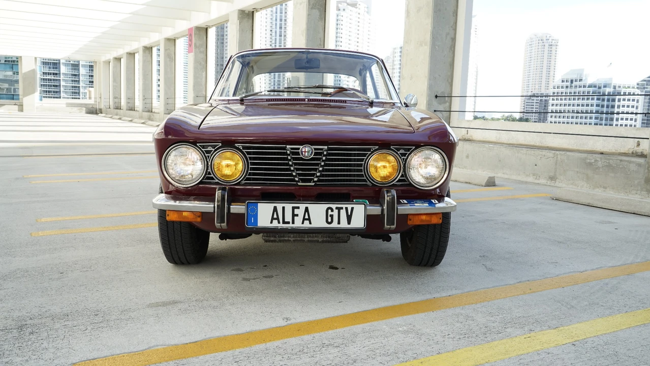 1973 Alfa Romeo 2000 GT Veloce - Image 8 of 31