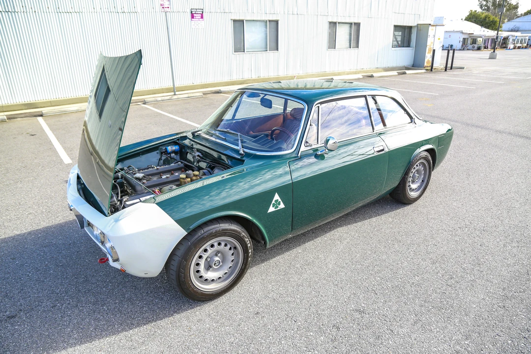 1973 Alfa Romeo 2000 GT Veloce - Image 21 of 31