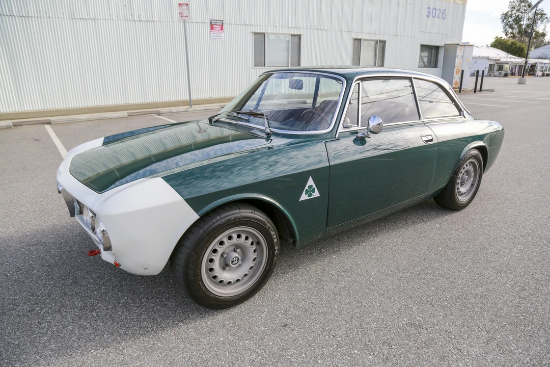 1973 Alfa Romeo 2000 GT Veloce - Image 9 of 31