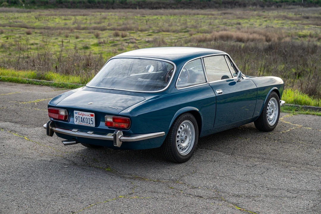 1973 Alfa Romeo 2000 GT Veloce - Image 12 of 31
