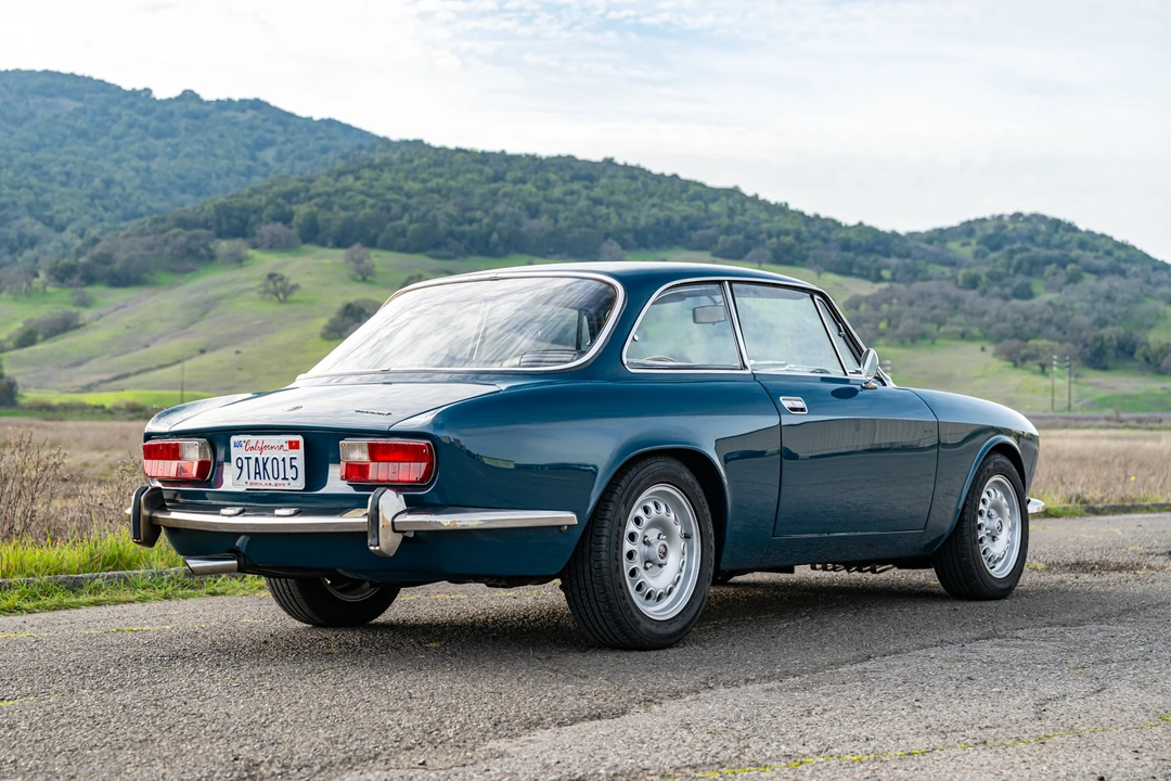 1973 Alfa Romeo 2000 GT Veloce - Image 13 of 31