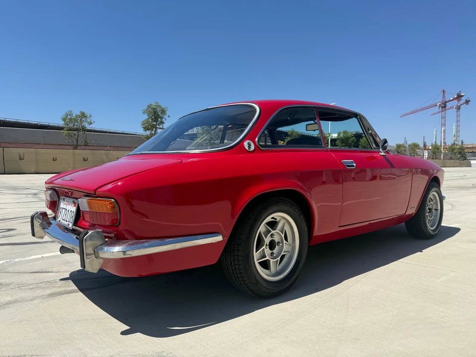 1973 Alfa Romeo 2000 GT Veloce - Image 30 of 31