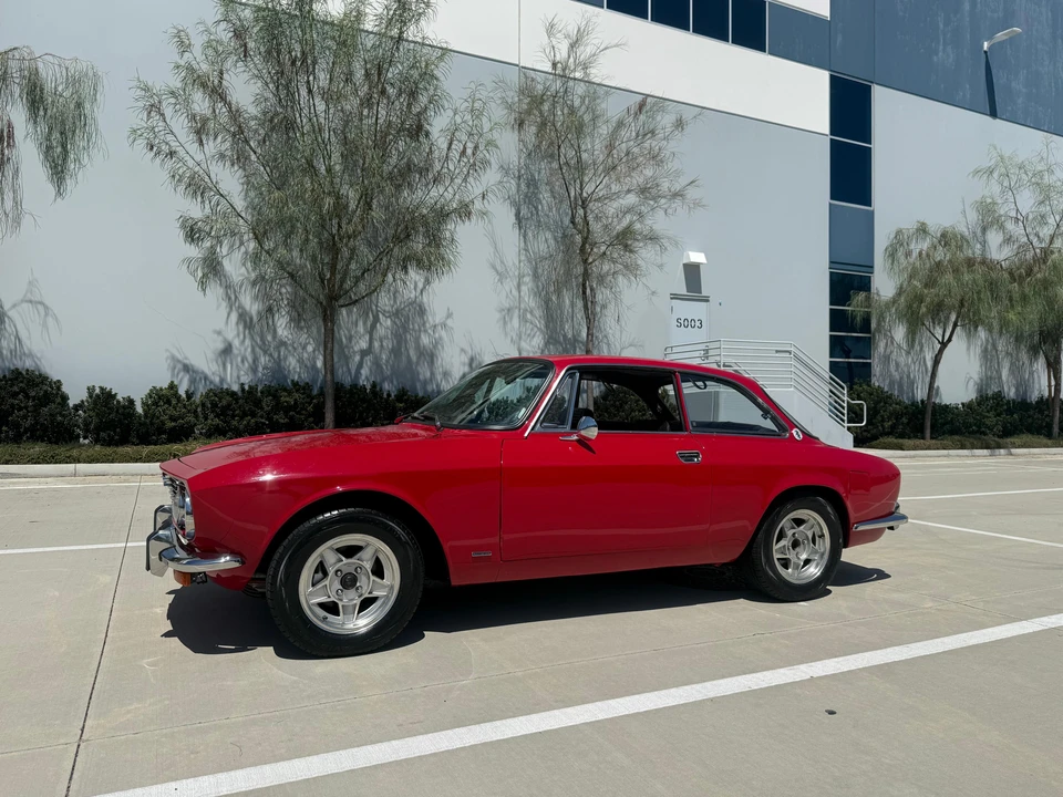 1973 Alfa Romeo 2000 GT Veloce - Image 18 of 31