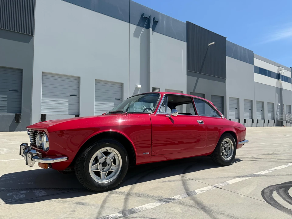 1973 Alfa Romeo 2000 GT Veloce - Image 15 of 31