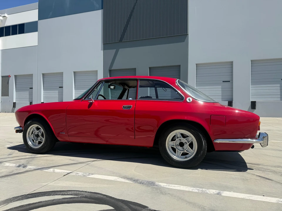 1973 Alfa Romeo 2000 GT Veloce - Image 21 of 31