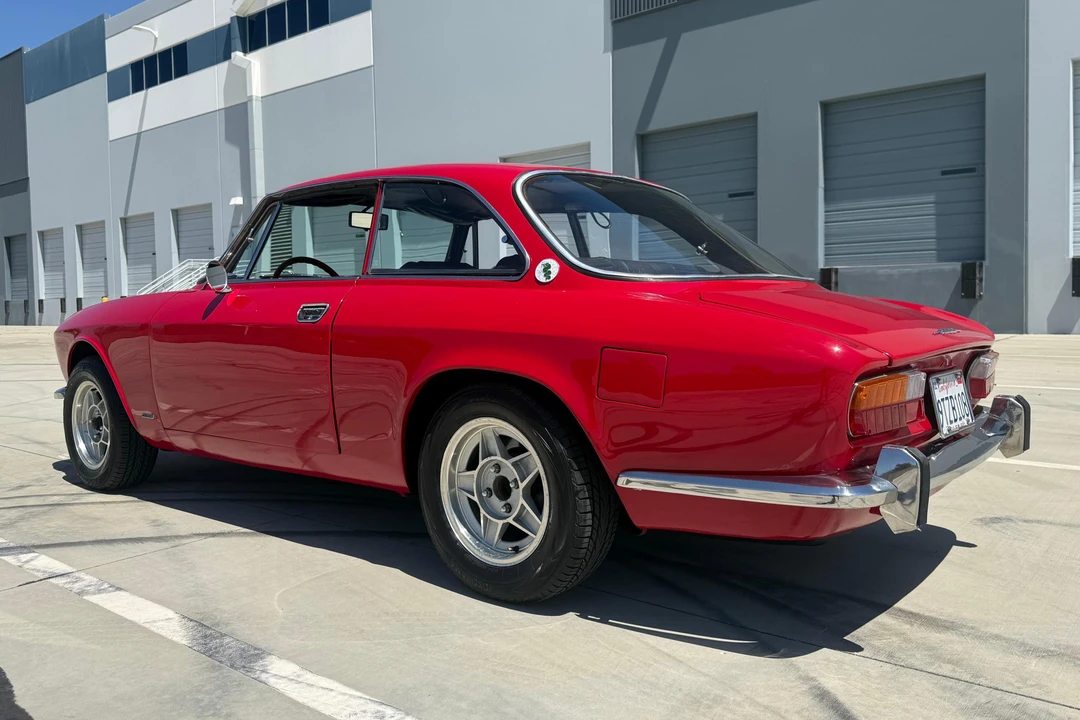 1973 Alfa Romeo 2000 GT Veloce - Image 4 of 31