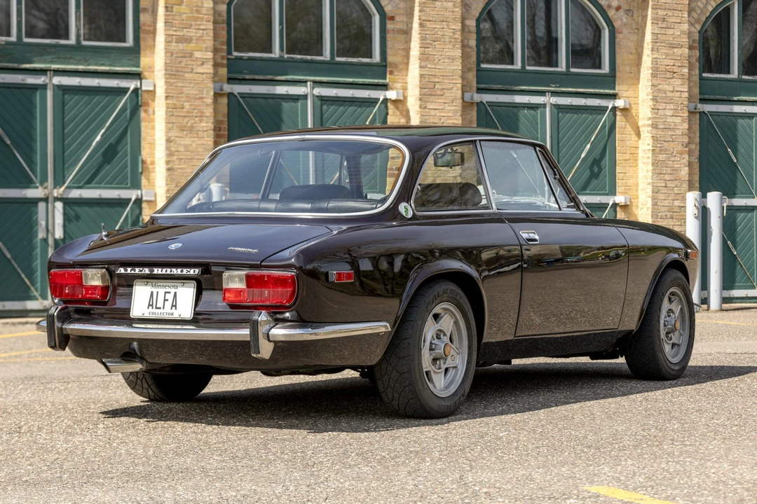 1973 Alfa Romeo 2000 GT Veloce - Image 5 of 31