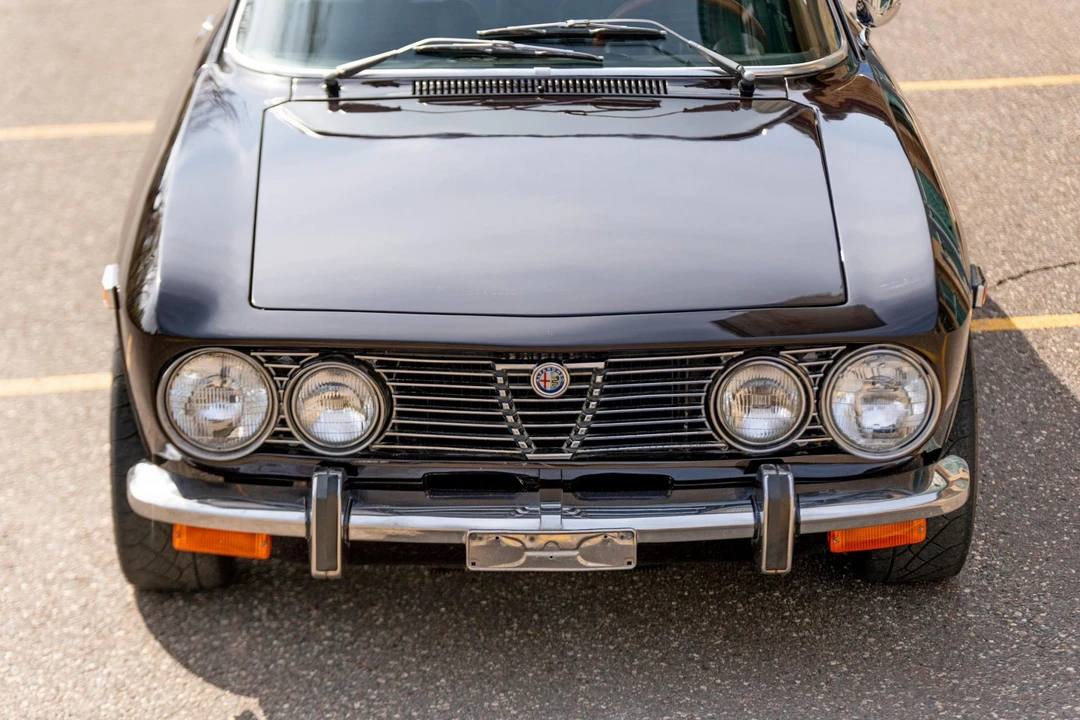 1973 Alfa Romeo 2000 GT Veloce - Image 13 of 31