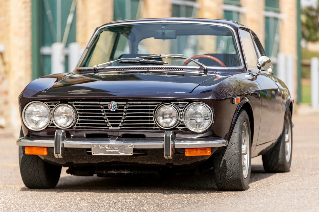 1973 Alfa Romeo 2000 GT Veloce - Image 2 of 31