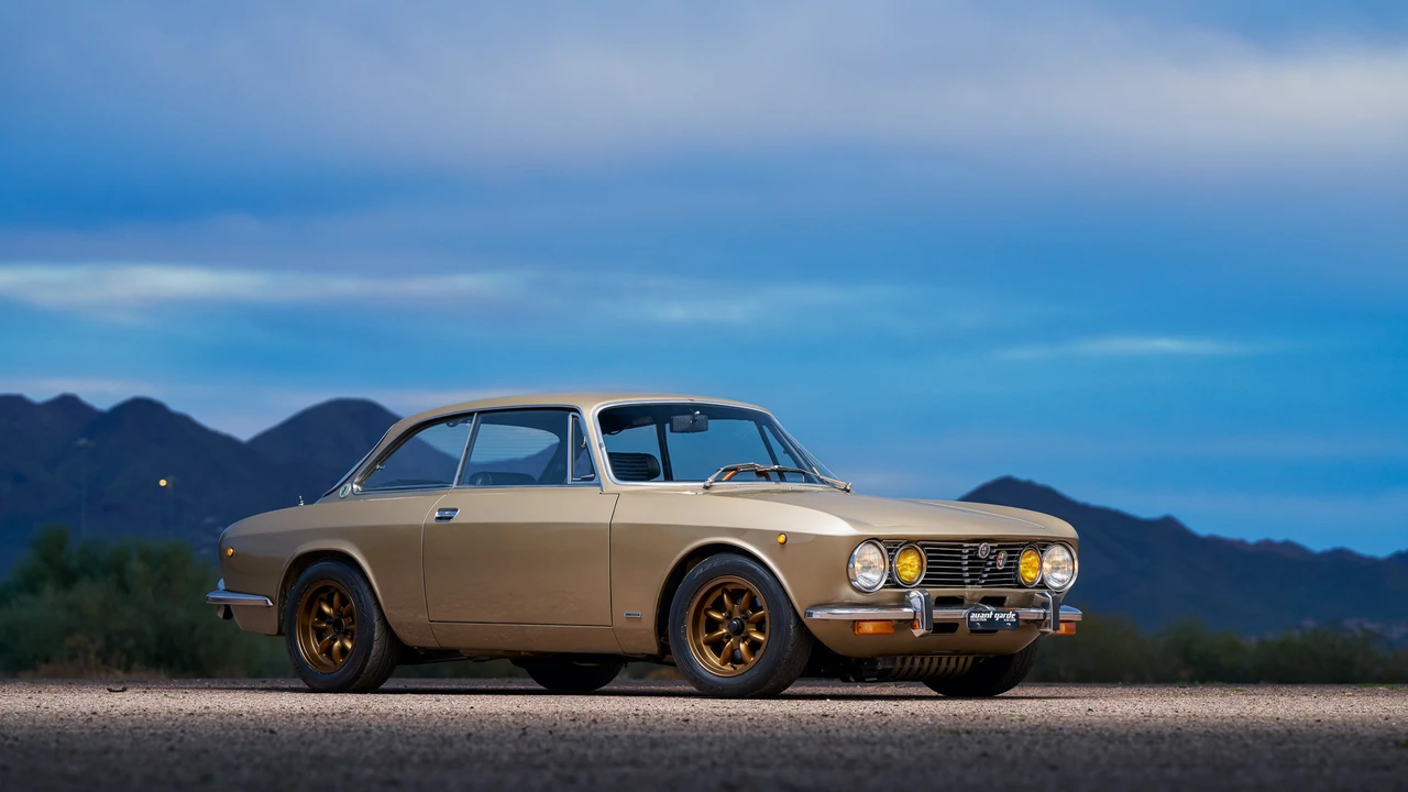 1973 Alfa Romeo 2000 GT Veloce - Image 2 of 31