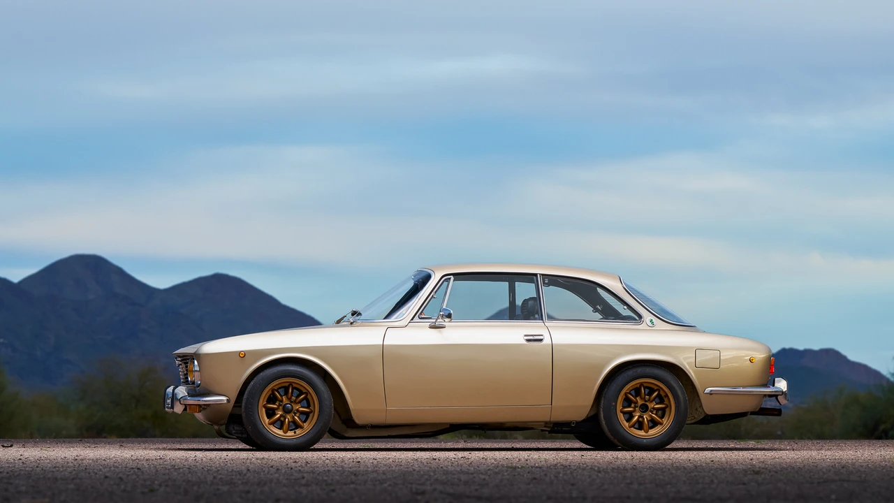 1973 Alfa Romeo 2000 GT Veloce - Image 16 of 31