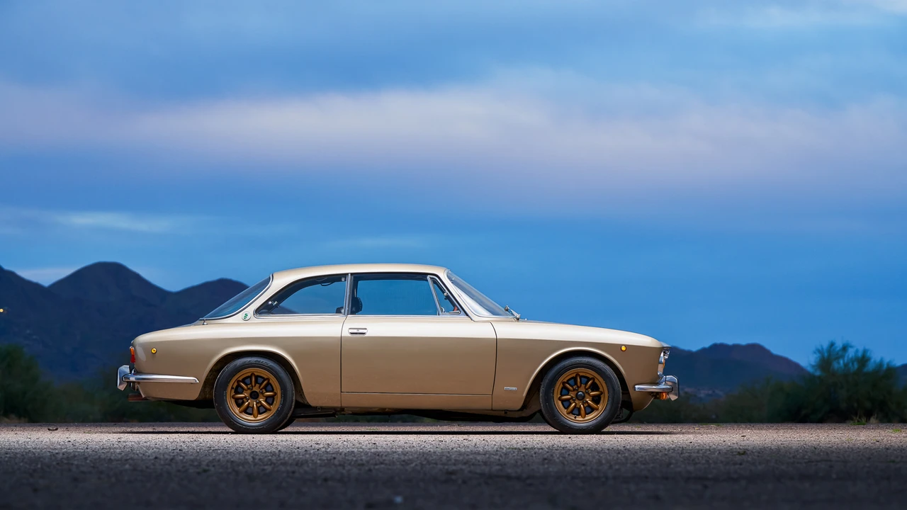 1973 Alfa Romeo 2000 GT Veloce - Image 30 of 31