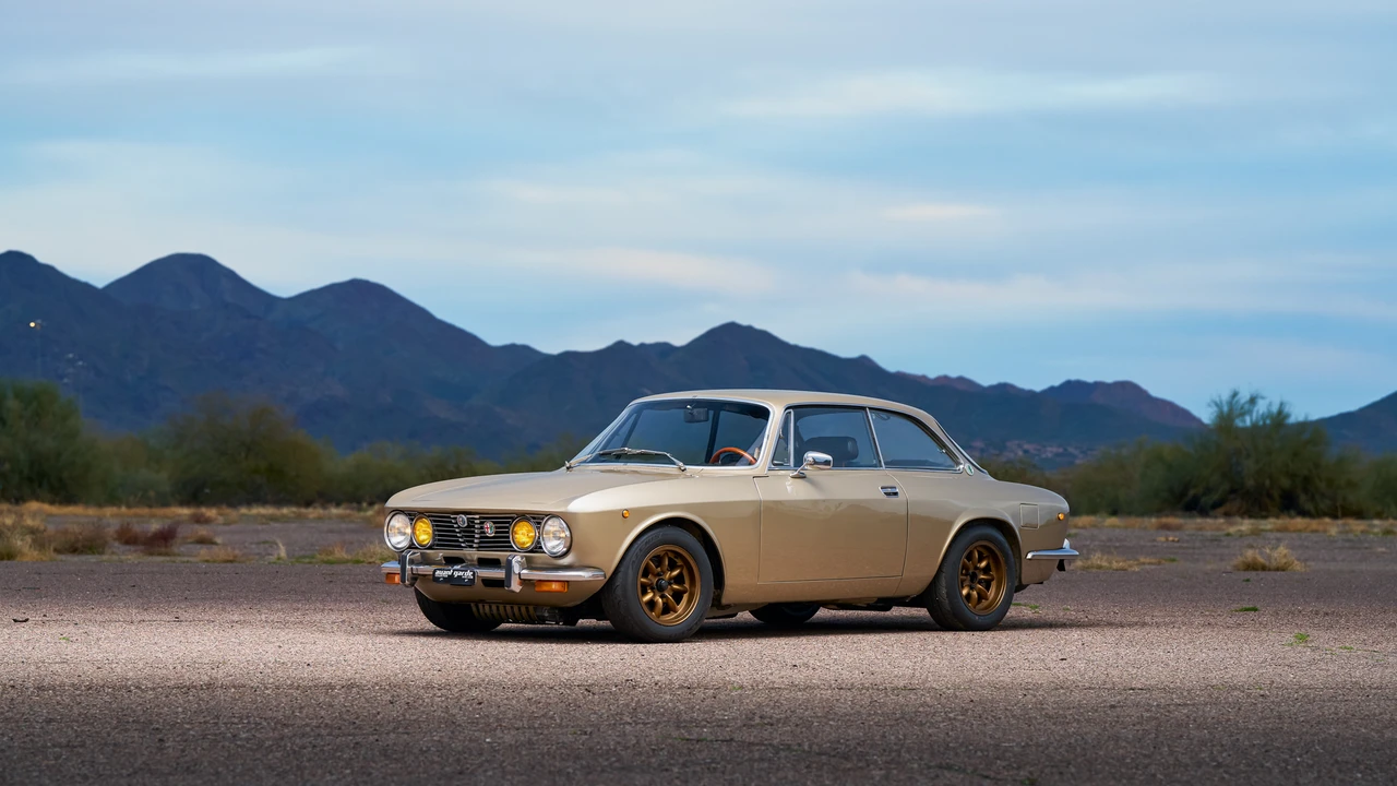 1973 Alfa Romeo 2000 GT Veloce - Image 12 of 31