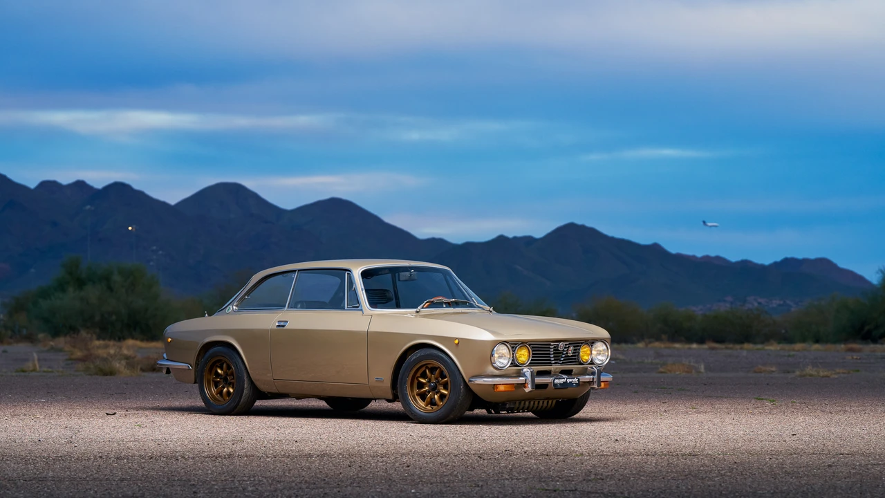 1973 Alfa Romeo 2000 GT Veloce - Image 4 of 31