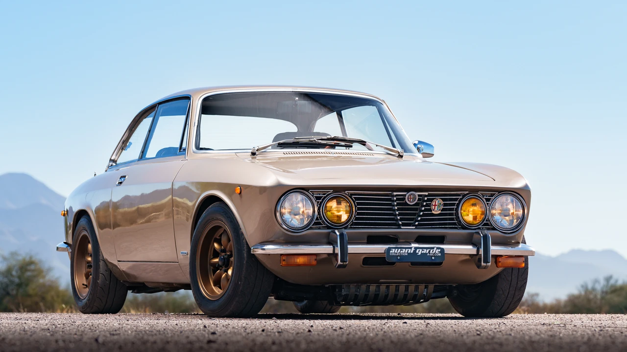 1973 Alfa Romeo 2000 GT Veloce - Image 10 of 31