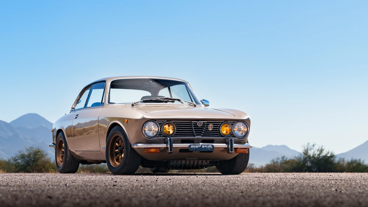 1973 Alfa Romeo 2000 GT Veloce - Image 11 of 31