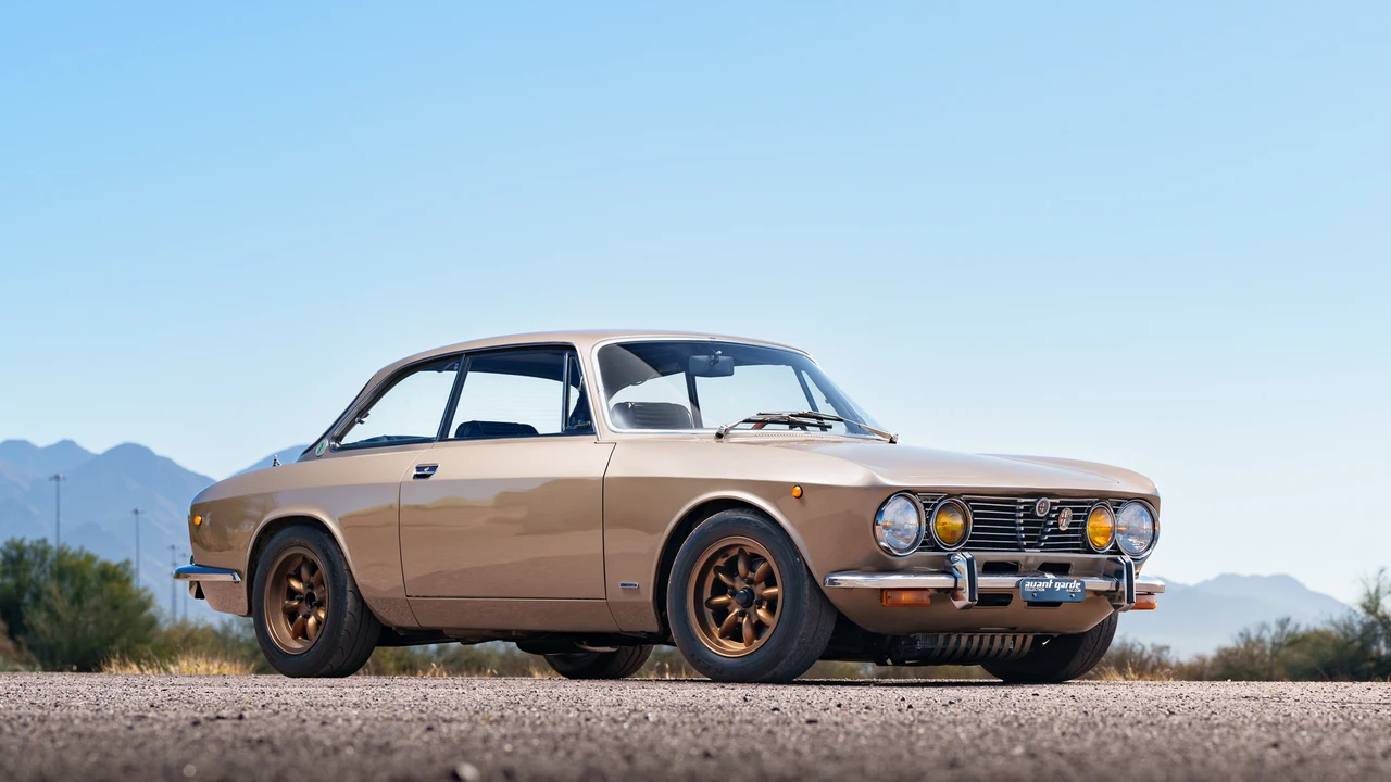 1973 Alfa Romeo 2000 GT Veloce - Image 13 of 31
