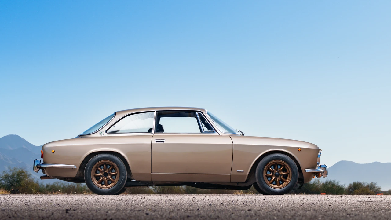 1973 Alfa Romeo 2000 GT Veloce - Image 17 of 31