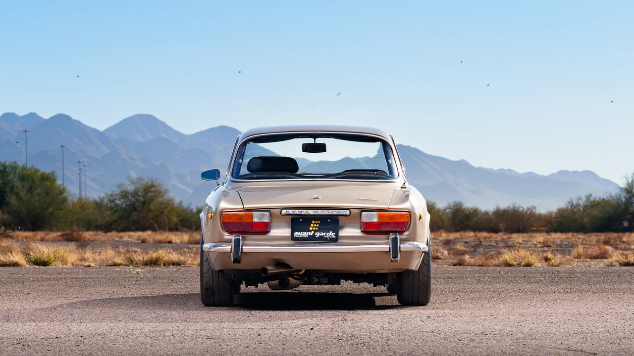 1973 Alfa Romeo 2000 GT Veloce - Image 19 of 31