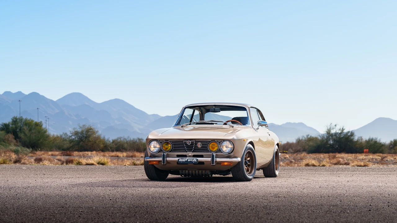 1973 Alfa Romeo 2000 GT Veloce - Image 2 of 31