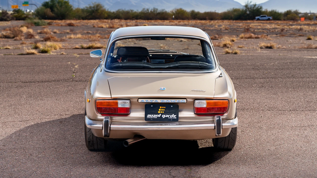 1973 Alfa Romeo 2000 GT Veloce - Image 21 of 31