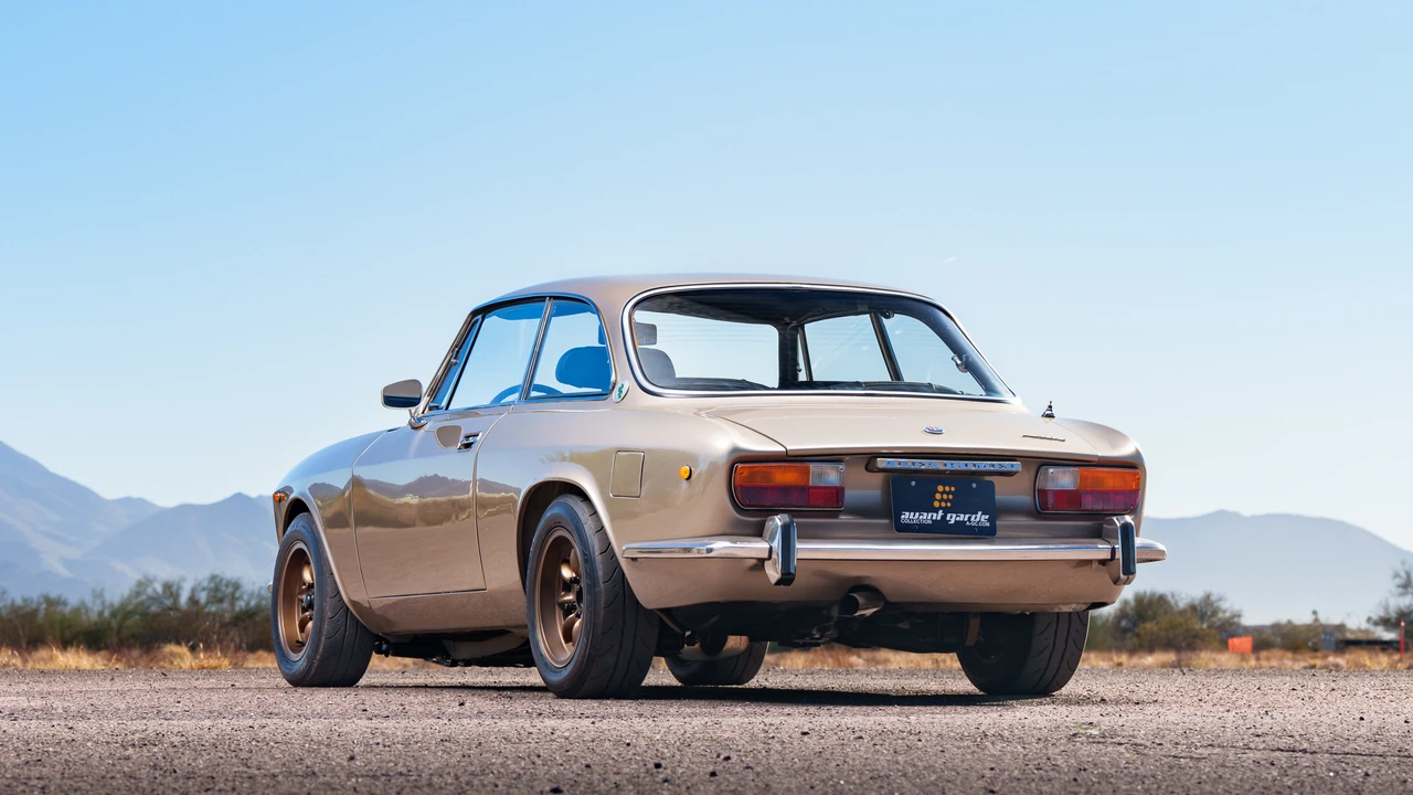 1973 Alfa Romeo 2000 GT Veloce - Image 27 of 31