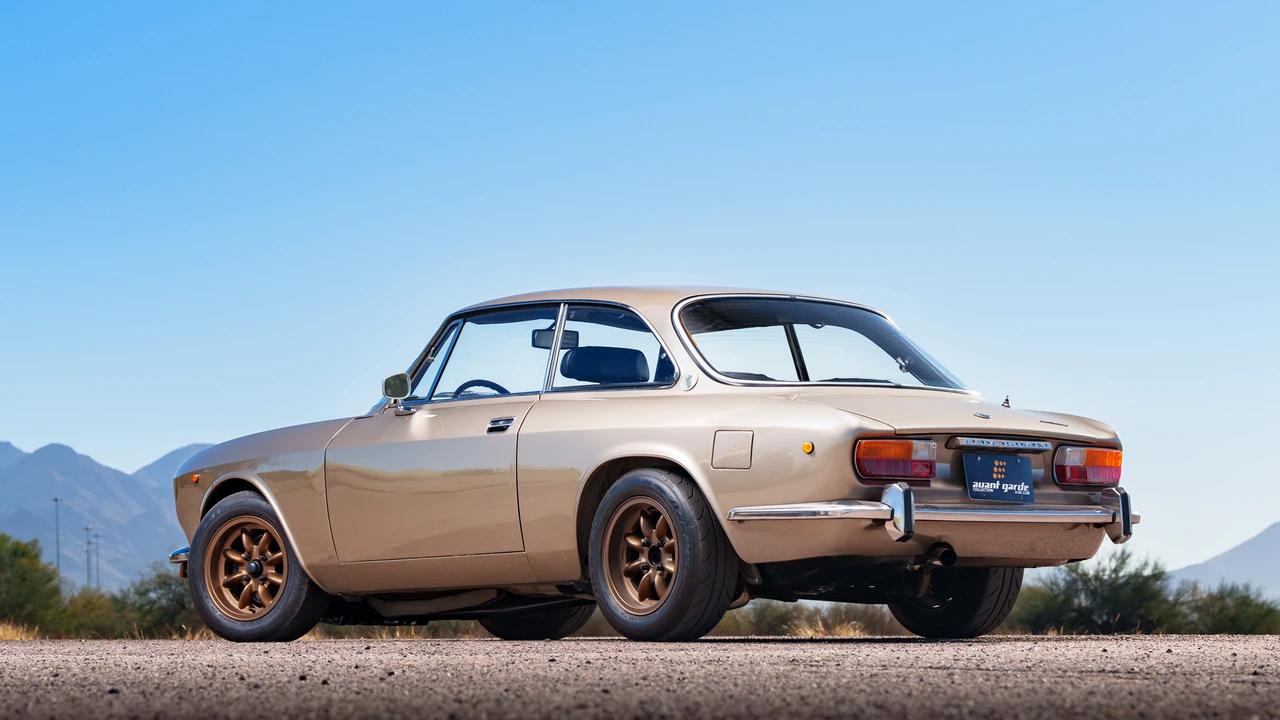 1973 Alfa Romeo 2000 GT Veloce - Image 29 of 31