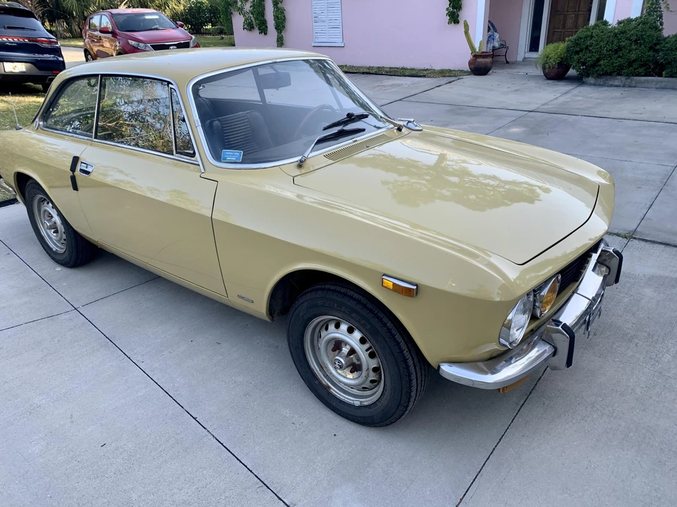 1973 Alfa Romeo 2000 GT Veloce - Image 11 of 31