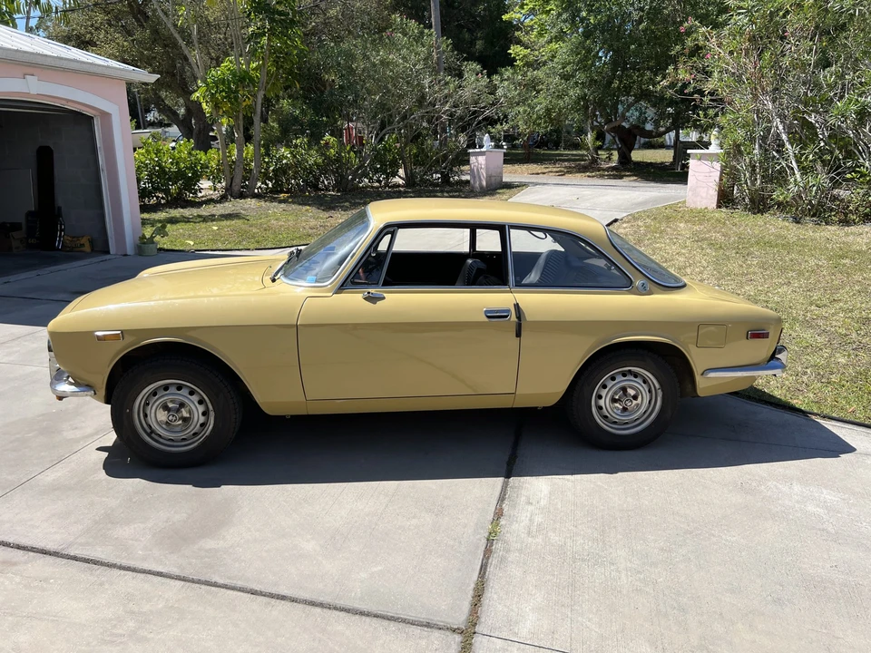 1973 Alfa Romeo 2000 GT Veloce - Image 5 of 31