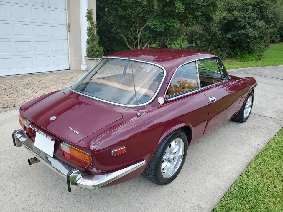 1973 Alfa Romeo 2000 GT Veloce - Image 15 of 31
