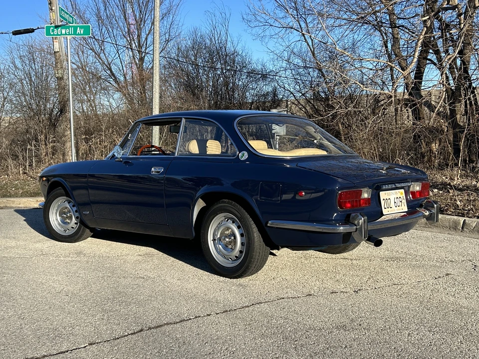 1973 Alfa Romeo 2000 GT Veloce - Image 15 of 31