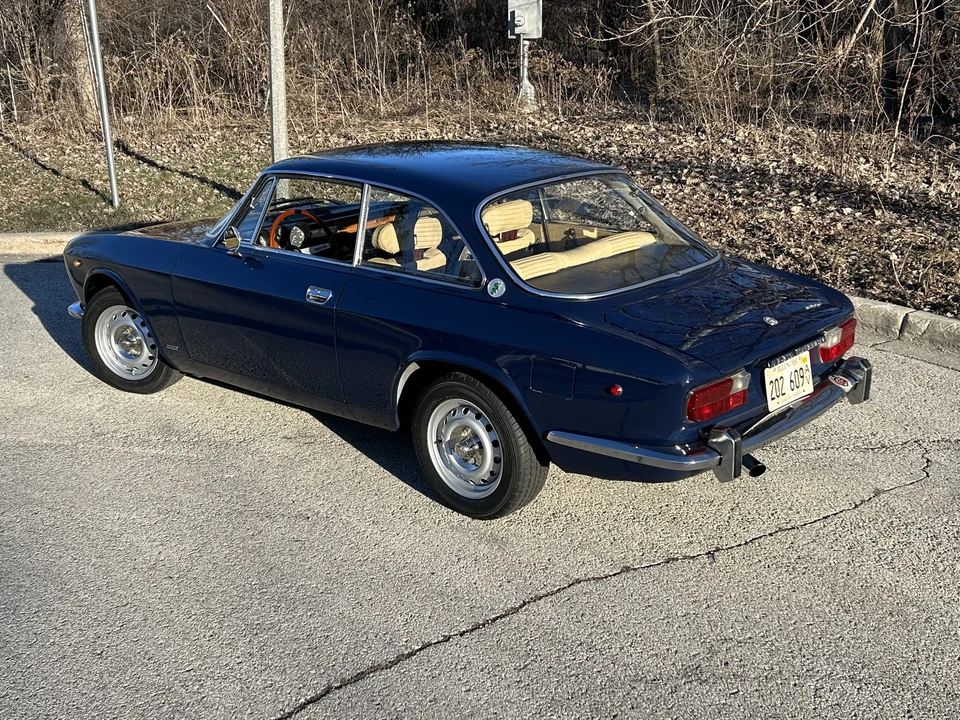 1973 Alfa Romeo 2000 GT Veloce - Image 16 of 31