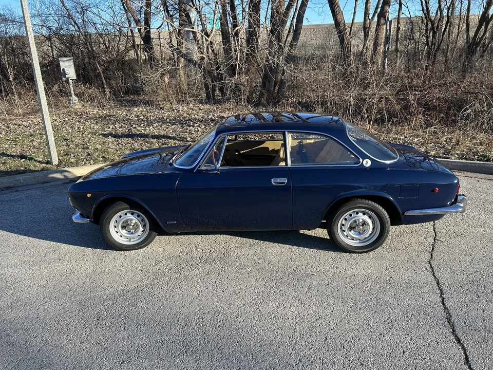 1973 Alfa Romeo 2000 GT Veloce - Image 12 of 31