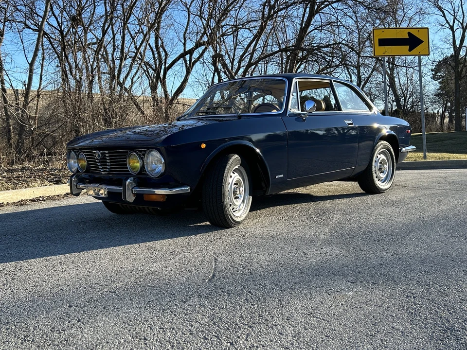 1973 Alfa Romeo 2000 GT Veloce - Image 9 of 31