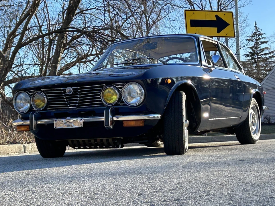 1973 Alfa Romeo 2000 GT Veloce - Image 4 of 31